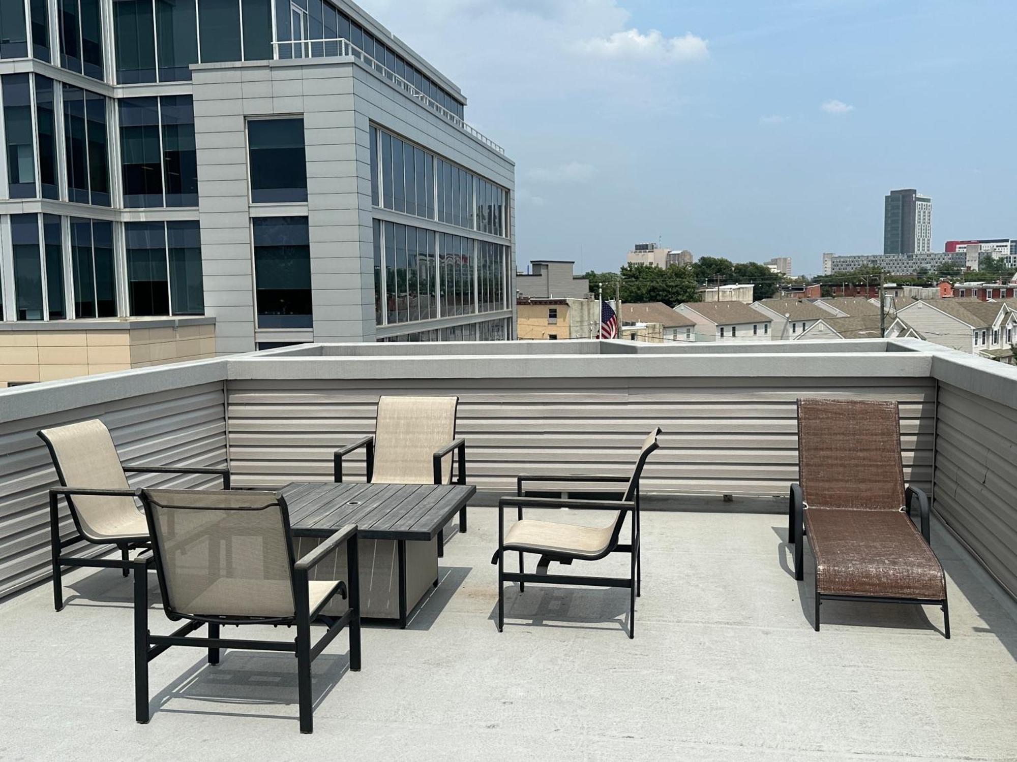 Modern 2Br 2Ba Apartment With Rooftop In Brewerytown フィラデルフィア エクステリア 写真